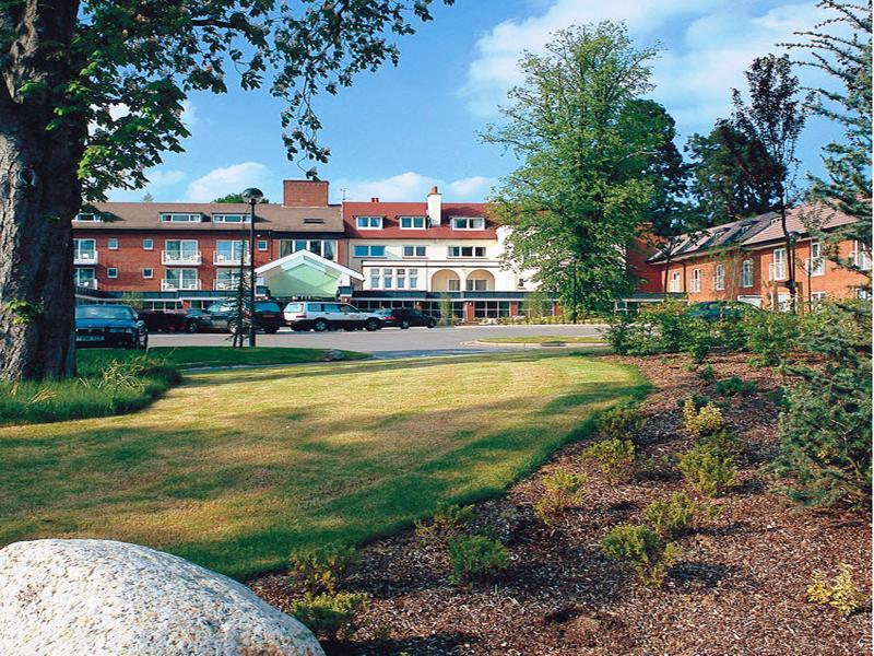 Regency Park Hotel, Health Club & Spa Thatcham Eksteriør billede