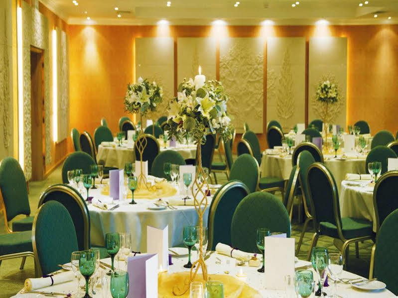 Regency Park Hotel, Health Club & Spa Thatcham Eksteriør billede